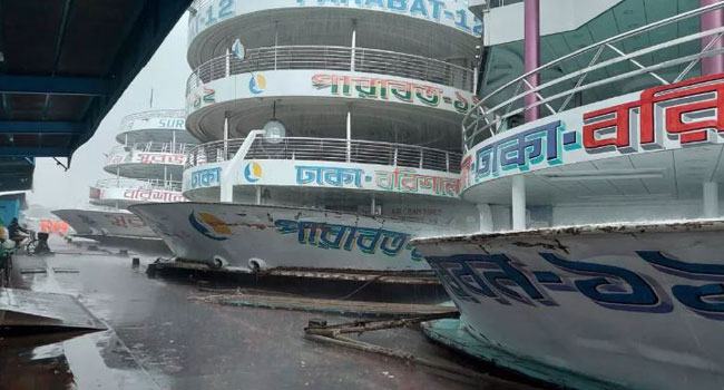 বরিশাল-ঢাকাগামী ৪ লঞ্চের যাত্রা বাতিল