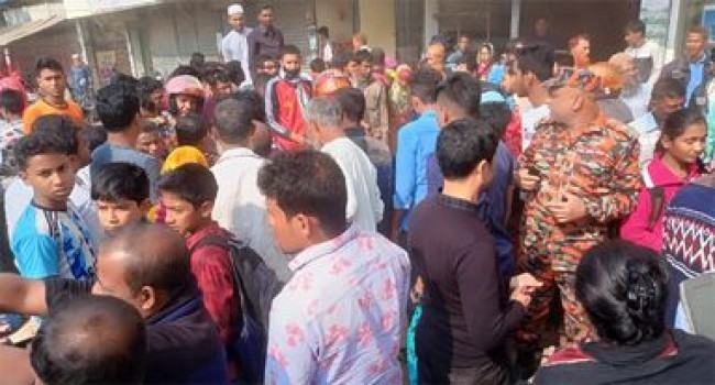 জয়পুরহাটে বাসচাপায় সেনা সদস্য নিহত