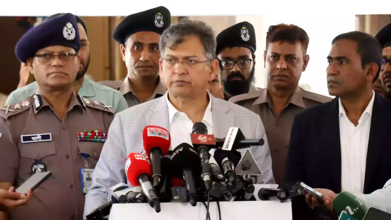 দেশের সীমান্তে একজনকেও অবৈধভাবে পুশইন হতে দেয়া হয়নি : স্বরাষ্ট্রমন্ত্রী