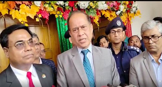 নির্বাচনকে কেন্দ্র করে বিদেশী রাষ্ট্রদূতদের কোনো চাপ নেই : সিইসি