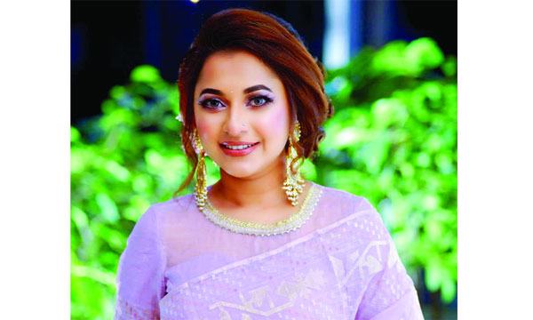 লিজার স্টেজ শোতে বছর শেষ