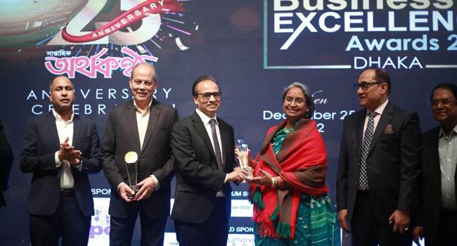 বাংলাদেশে দুটি অ্যাওয়ার্ড নিলেন আজিজ আহমদ