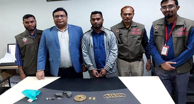 চট্টগ্রাম বিমানবন্দরে আড়াই কেজি স্বর্ণ জব্দ