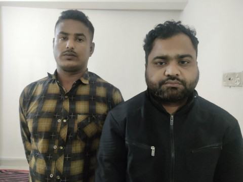 সাভারে ২ ভুয়া ডিবি পুলিশ আটক