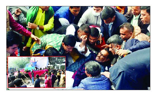 ওবায়দুল কাদের বক্তব্য  দেয়ার সময় ভেঙে পড়ল ছাত্রলীগের মঞ্চ