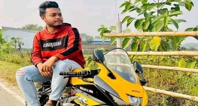 গাজীপুরে ট্রাকের ধাক্কায় মোটরসাইকেল চালক নিহত