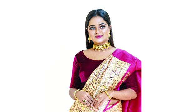 আবারো মডেলিংয়ে শাকিলা পারভীন