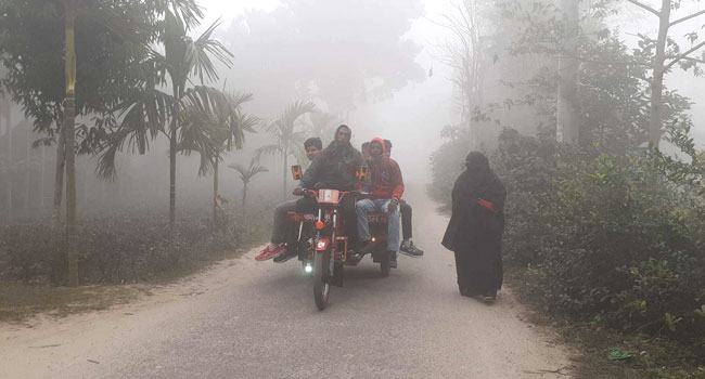চলছে শৈত্যপ্রবাহ, ঠান্ডায় কাঁপছে নাগেশ্বরী