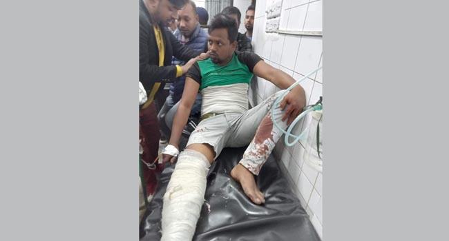 পলাশে মিছিলের প্রস্তুতিকালে ছাত্রদল নেতাকে গুলি, আহত ২