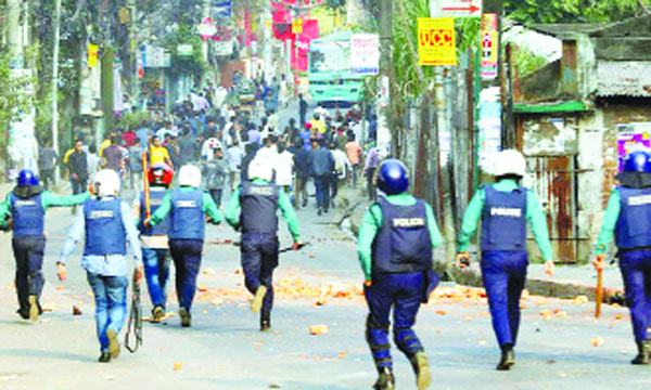 চট্টগ্রামে বিএনপি ও পুলিশ সংঘর্ষ