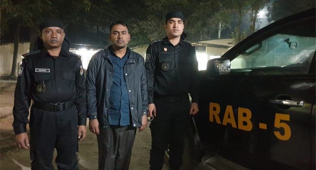 জয়পুরহাটে অপহৃত কিশোরী উদ্ধার, অভিযুক্ত গ্রেফতার