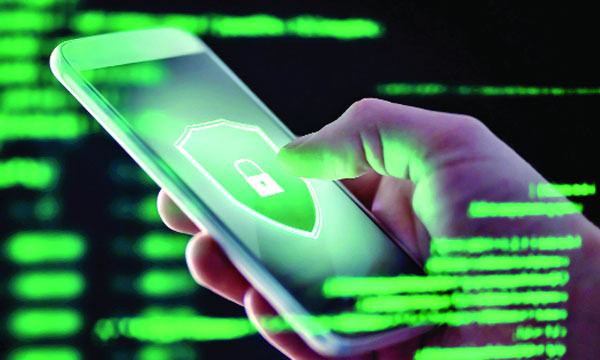 আপনার ভুলেই হ্যাক হতে পারে স্মার্টফোন