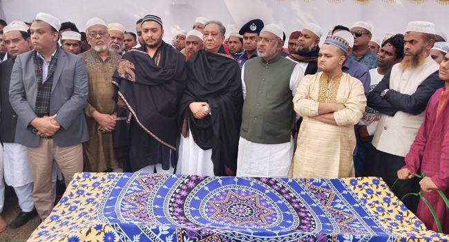 কুলিয়ারচরে পাঁচজনের রহস্যজনক মৃত্যু, জানাজায় পাপন