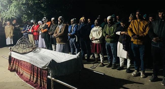 আবার সেই ডাণ্ডাবেড়ি