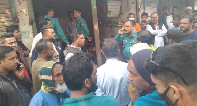 গাজীপুরে নিরাপত্তাকর্মীকে বেঁধে ২২০ বস্তা চাল লুট