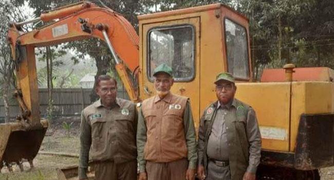 সখীপুরে বনের মাটি কাটায় ভেকু জব্দ, মালিক ও ব্যবসায়ী পলাতক