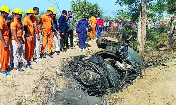ভারতে দু’টি যুদ্ধবিমানসহ ৩টি বিমান বিধ্বস্ত