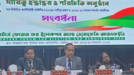 মিডিয়ার কারণে ক্ষমতার ভারসাম্য সৃষ্টি হয় : সিইসি