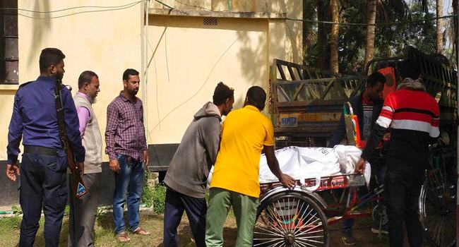 নাজিরপুরে নৌকাডুবিতে ইট ব্যাবসায়ীর মৃত্যু, গুরুতর আহত ১