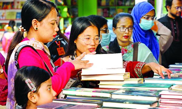 শিশু প্রহরে বাচ্চাদের উল্লাস