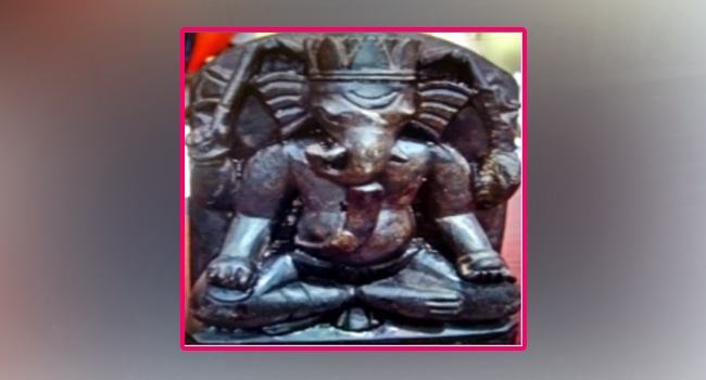 নওগাঁয় কষ্টিপাথরের গণেশ মূর্তি উদ্ধার