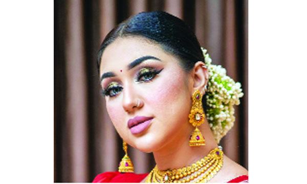 অপুর ‘লাল শাড়ি’ আসছে ঈদে