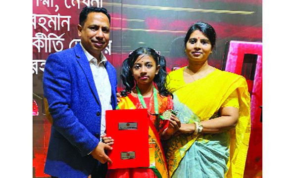 দেবযানীর প্রাপ্তিতে বাবা-মায়ের উচ্ছ্বাস