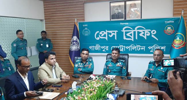 পুলিশের নির্যাতনে নয়, সড়ক দুর্ঘটনায় ব্যবসায়ী রবিউলের মৃত্যু