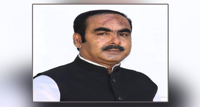 আওয়ামী লীগ নেতার মারধরে জীবন বাঁচাতে প্রধান শিক্ষক শৌচাগারে
