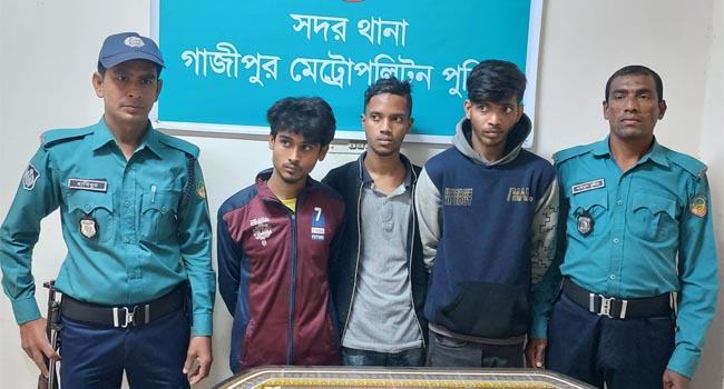 চাকরির প্রলোভনে গজারি বনে নিয়ে সঙ্ঘবদ্ধ ধর্ষণ, গ্রেফতার ৩