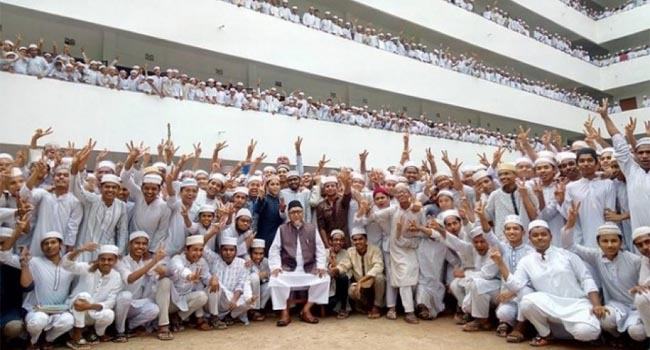টঙ্গীর তা’মীরুল মিল্লাত কামিল মাদরাসা এবারো শীর্ষে, ১১০১ জিপিএ-৫