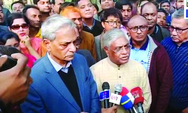বালিয়াডাঙ্গীতে ক্ষতিগ্রস্ত মন্দির পরিদর্শন করল বিএনপির প্রতিনিধিদল