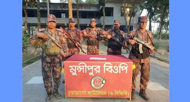 চুয়াডাঙ্গা সীমান্তে ১০ পিস স্বর্ণের বার উদ্ধার