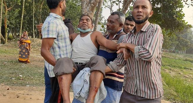 গৌরীপুরে বিএনপির পদযাত্রায় আ’লীগের হামলা ও গাড়ি ভাঙচুর, আহত ৫