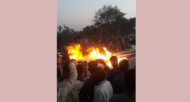 পটিয়ায় গ্যাস লাইন ফেটে আগুন