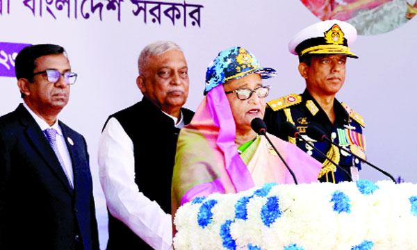 কোস্টগার্ডকে উপকূলবাসীর বন্ধু হওয়ার আহ্বান প্রধানমন্ত্রীর