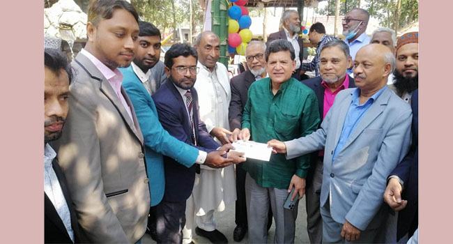 সিজেডএম কিডনি ডায়ালাইসিস সেন্টারকে হোপ-এর অনুদানের চেক হস্তান্তর