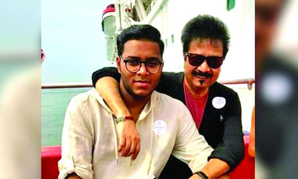 ছেলের জন্য দোয়া চাইলেন কুমার বিশ্বজিৎ