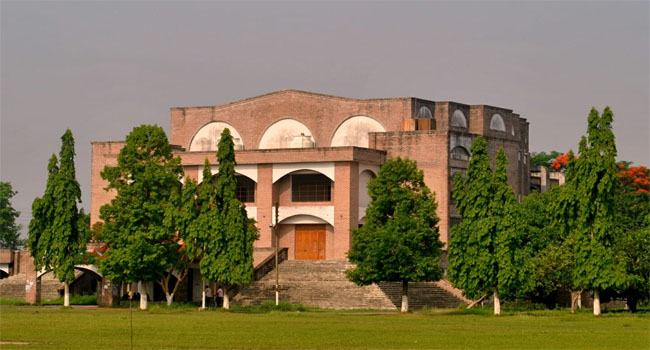 ইবি ভিসির অডিও ফাঁসের পর নিয়োগ বোর্ড স্থগিত