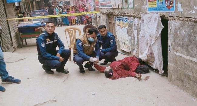 গাজীপুরে খুন হওয়া ‘হিজড়া’ আসলে ২ সন্তানের জনক