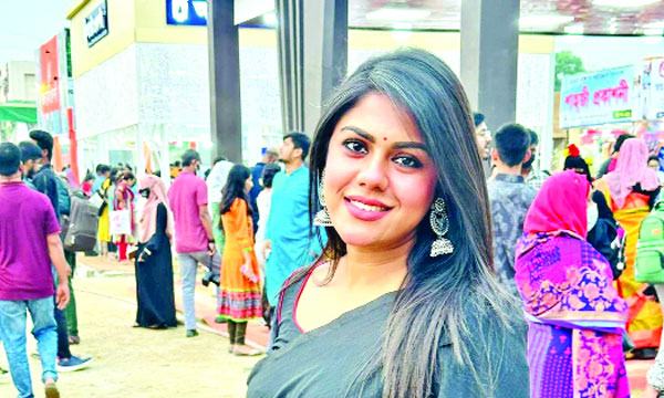 শিক্ষার্থীদের বিচারকের ভূমিকায় শান্তা জাহান