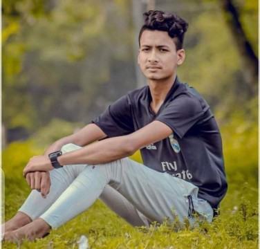 হিলিতে ট্রেনের নিচে ঝাঁপ দিয়ে শিক্ষার্থীর আত্মহত্যা