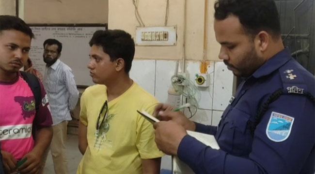 রাজবাড়ীর পদ্মায় বালুবাহী ট্রলারে সস্ত্রাসী হামলা, ২ জন গুলিবিদ্ধ