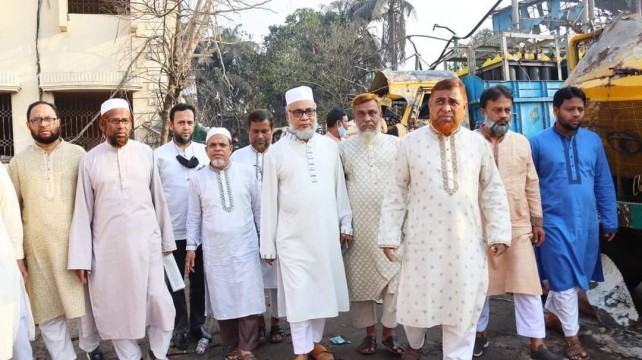সীতাকুণ্ডে বিস্ফোরণস্থল ও আহতদের দেখতে গেলেন জামায়াত নেতারা