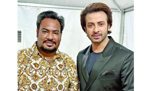 ওমানে একই ফ্রেমে শাকিব খানের সাথে শাকিব