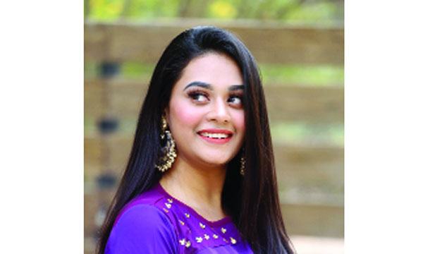 তিন্নির আজ আর কাল...