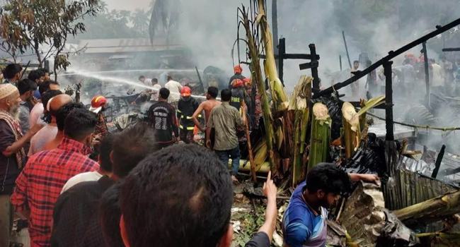বরিশালে অগ্নিকাণ্ডে ৮ বসতঘর পুড়ে ছাই