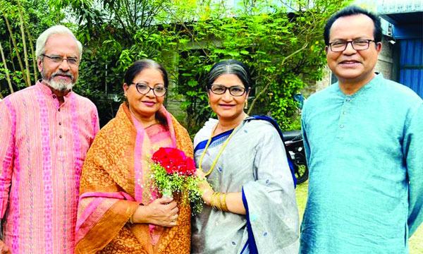 সহশিল্পীদের অভিনন্দন-ভালোবাসায় সিক্ত ডলি জহুর