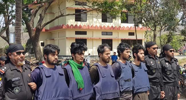 বান্দরবানে জামাতুল আনসারের শীর্ষ নেতাসহ ৯ জন আটক