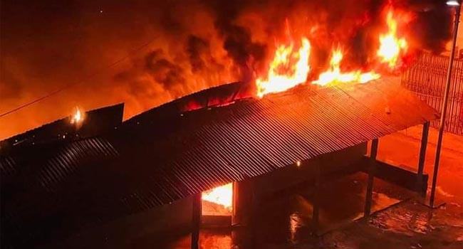 শিবপুরে উপজেলা আ’লীগের কার্যালয়ে আগুন